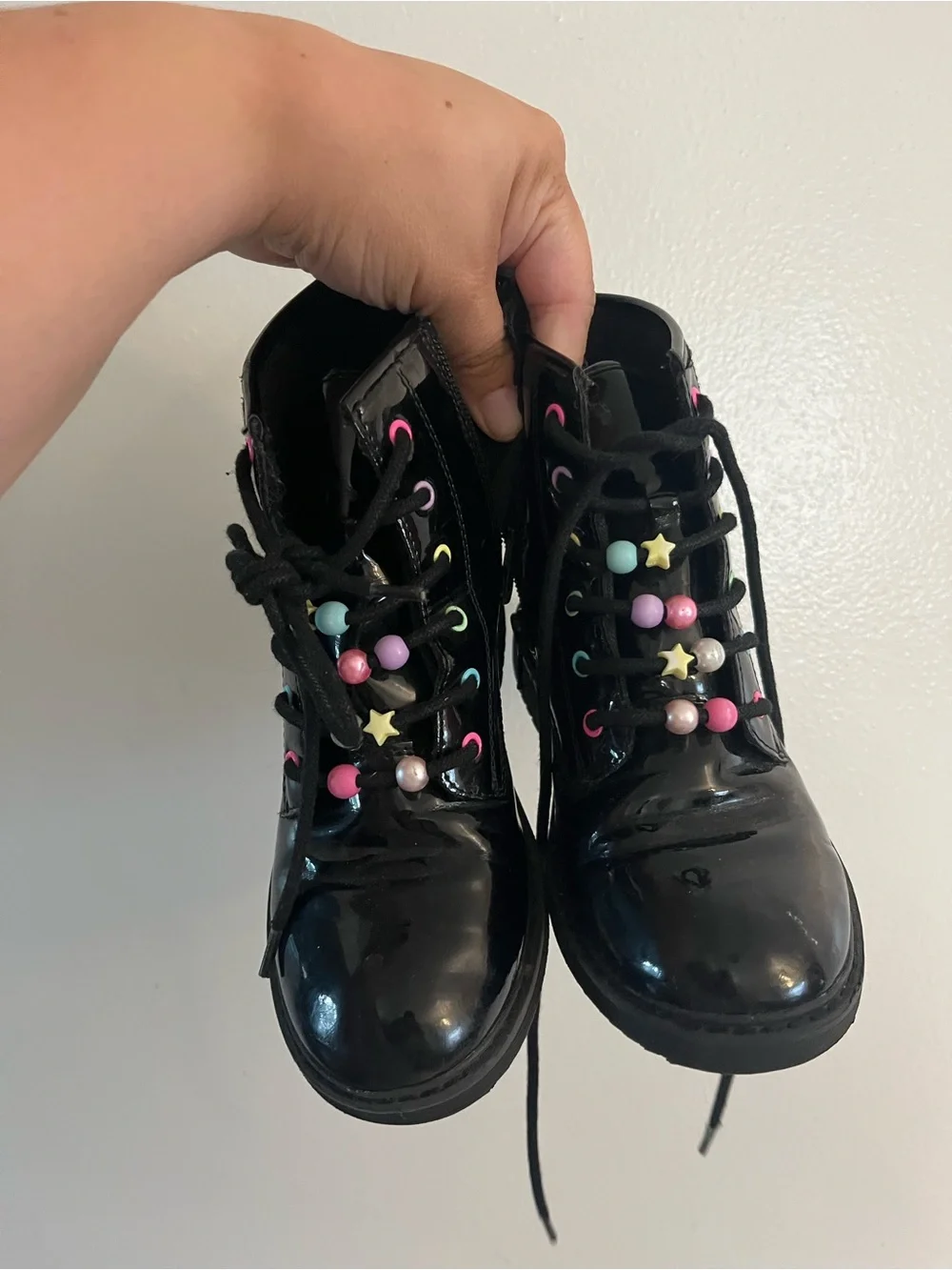 The Children’s Place Beaded Lace Up Boots Girls Size 2 Black